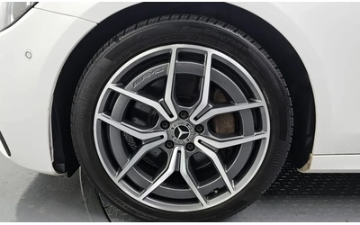 mercedes-benz-e-220 - 5