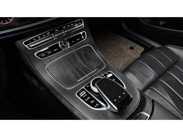 Mercedes-Benz E 220 AMG PK* HUD* BURMASTER* KEYLESS* DIGITAL* КРАЙНА Ц - автомобили, коли, обяви за нови и употребявани 13