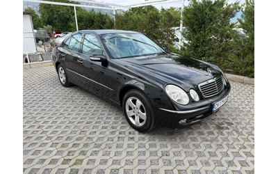 mercedes-benz-e-220 - 1
