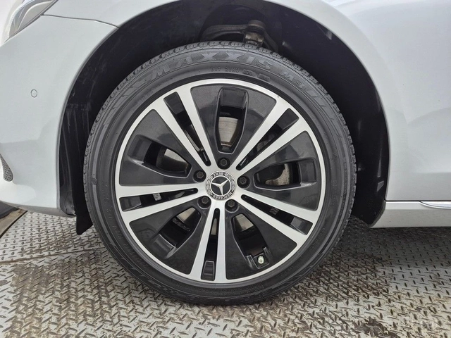 Mercedes-Benz E 220 4MATIC* AVANTGARDE* ХЕДЪП* КАМЕРА* КРАЙНА ЦЕНА - автомобили, коли, обяви за нови и употребявани 4