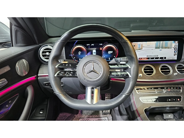 Mercedes-Benz E 220 AMG LINE* 4MATIC* КОЖА* ПОДГР* ОБДУХ* 360* HUD* LI - автомобили, коли, обяви за нови и употребявани 12