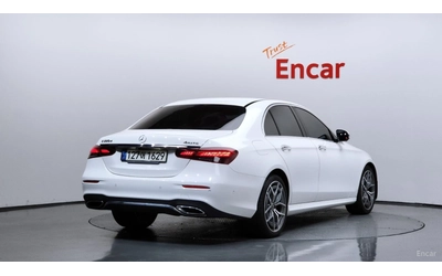 mercedes-benz-e-220 - 1