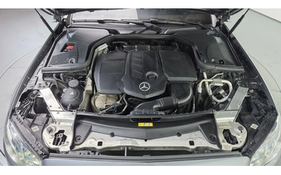 mercedes-benz-e-220 - 5
