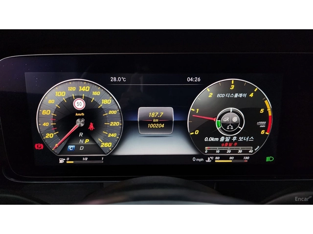 Mercedes-Benz E 220 DIGITAL* ПАМЕТ* BURMESTER* AMG* КАМЕРА* ПАНО - автомобили, коли, обяви за нови и употребявани 7