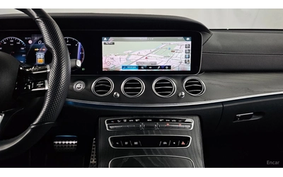 Mercedes-Benz E 220 4MATIC/AMG-LINE/SUNROOF/DRIVE-ASSISTS/360VIEW - автомобили, коли, обяви за нови и употребявани 8