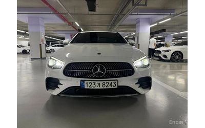 mercedes-benz-e-220 - 1