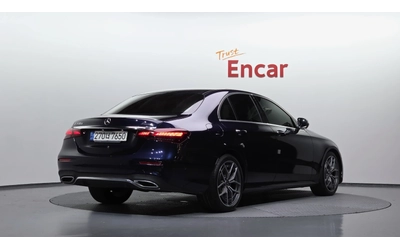 mercedes-benz-e-220 - 1