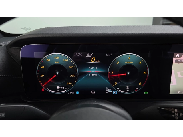 Mercedes-Benz E 220 4MATIC AMG Line - автомобили, коли, обяви за нови и употребявани 7