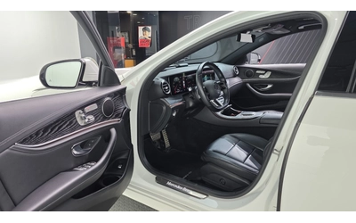 Mercedes-Benz E 220 4MATIC AMG Line - автомобили, коли, обяви за нови и употребявани 8