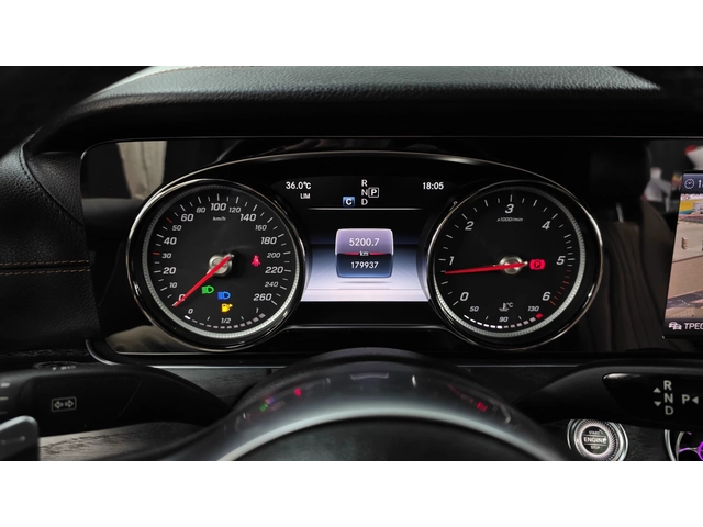 Mercedes-Benz E 220 - автомобили, коли, обяви за нови и употребявани 7