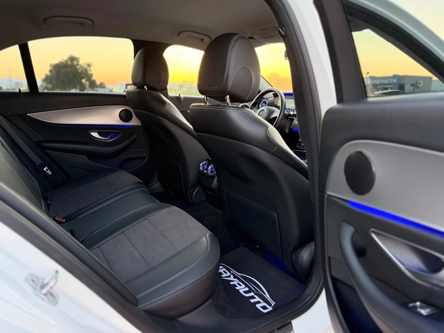 Mercedes-Benz E 220 d= BRABUS= 9G-TRONIC= DIGITAL COCPIT= 360* = - автомобили, коли, обяви за нови и употребявани 12