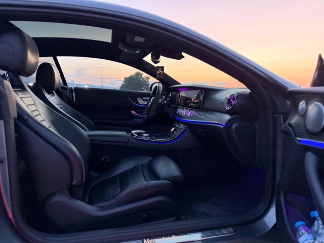Mercedes-Benz E 220 d= Coupe= AMG= Distronic= HUD= Burmester= 360* Cam - автомобили, коли, обяви за нови и употребявани 10