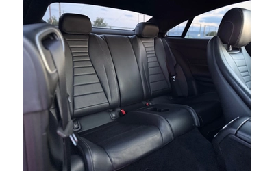 Mercedes-Benz E 220 d= Coupe= AMG= Distronic= HUD= Burmester= 360* Cam - автомобили, коли, обяви за нови и употребявани 11