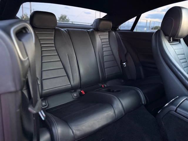 Mercedes-Benz E 220 d= Coupe= AMG= Distronic= HUD= Burmester= 360* Cam - автомобили, коли, обяви за нови и употребявани 11