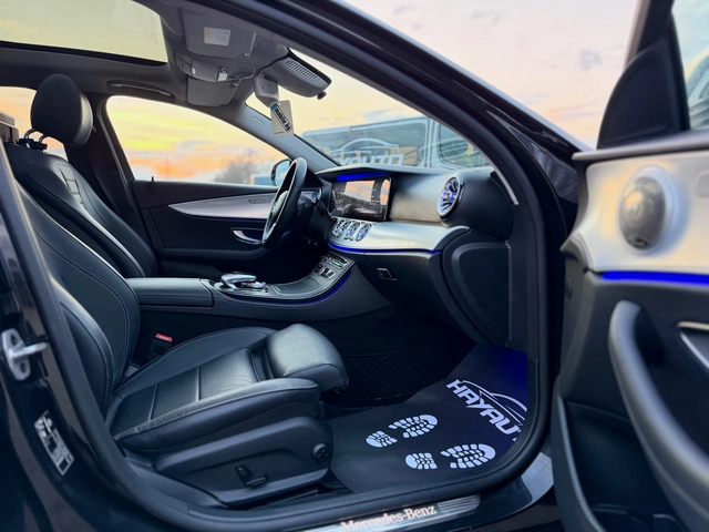 Mercedes-Benz E 220 d= MAYBACH= 3xTV= PANORAMA= - автомобили, коли, обяви за нови и употребявани 10