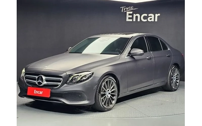 mercedes-benz-e-220 - 0