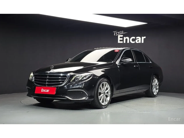 Mercedes-Benz E 220 4 Matic* Accident free - автомобили, коли, обяви за нови и употребявани 0