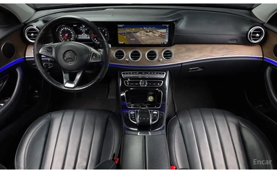 Mercedes-Benz E 220 4 Matic* Accident free - автомобили, коли, обяви за нови и употребявани 13
