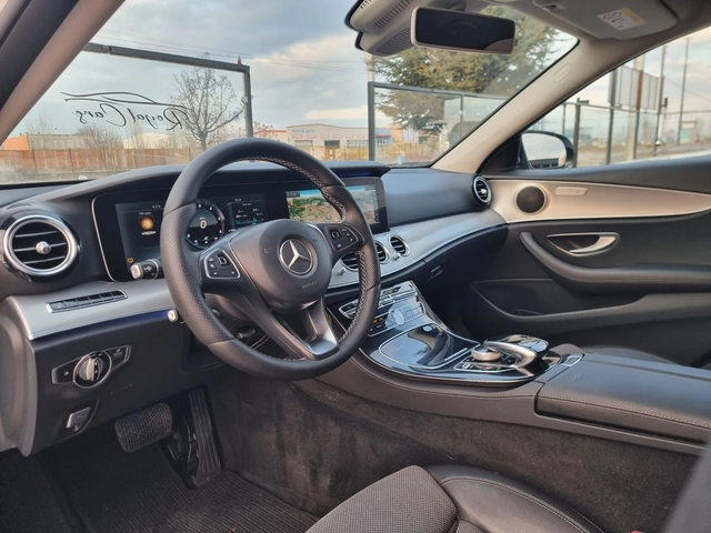 Mercedes-Benz E 220 4matic * BRABUS* 360 камера* Head UP* Distronik pl - автомобили, коли, обяви за нови и употребявани 9