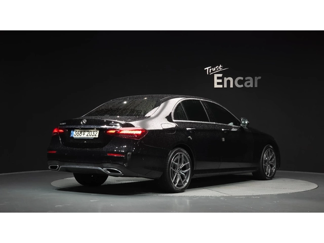 Mercedes-Benz E 220 4MATIC AMG Line | HUD | 360  | Adaptive Cruise - автомобили, коли, обяви за нови и употребявани 1