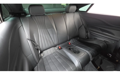 Mercedes-Benz E 220 - автомобили, коли, обяви за нови и употребявани 11