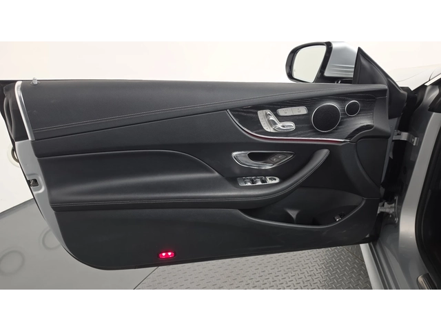 Mercedes-Benz E 220 - автомобили, коли, обяви за нови и употребявани 8