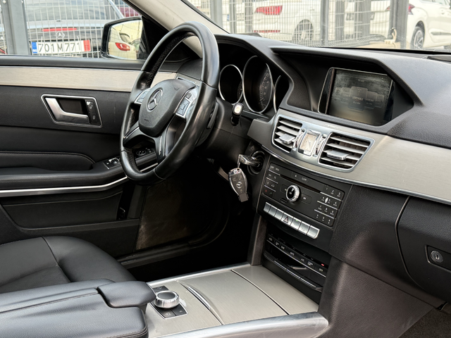 Mercedes-Benz E 220 D* 2015г.* Топ Състояние* Автоматик* 227.000КМ* Сервизна История* - автомобили, коли, обяви за нови и употребявани 9