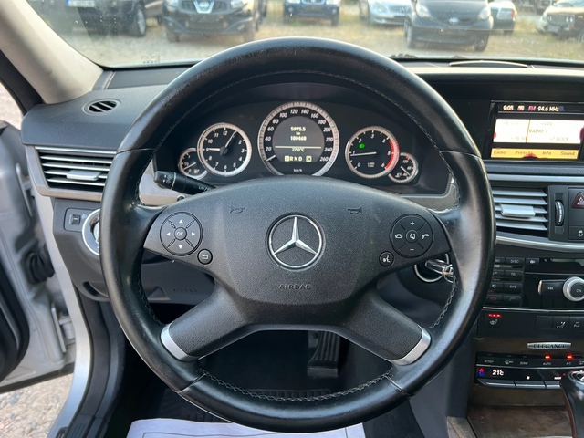 Mercedes-Benz E 250 2.2CDI- 204к.с./ Подгрев/ Парктроник/ ел. Седалки - автомобили, коли, обяви за нови и употребявани 13