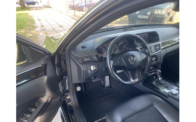 Mercedes-Benz E 250 CDI AMG 204ps * Keyless* Алкантара* Перфектен* - автомобили, коли, обяви за нови и употребявани 11