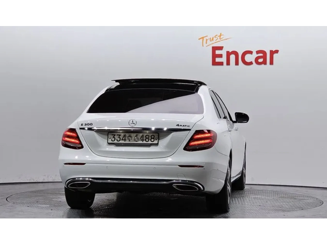 Mercedes-Benz E 250 ДИГИТАЛНО* ТАБЛО* 360КАМЕРА* LANE* ASSIST* - автомобили, коли, обяви за нови и употребявани 3