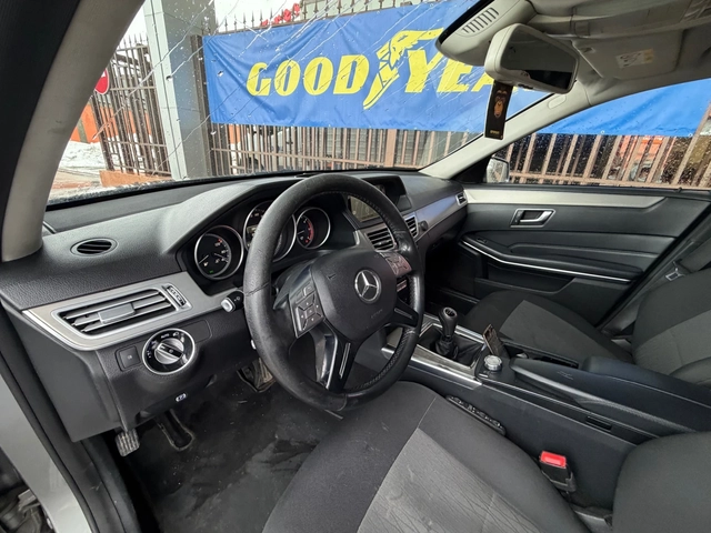 Mercedes-Benz E 250 LED* INTELIGENT* Distronik* Ръчка - автомобили, коли, обяви за нови и употребявани 10
