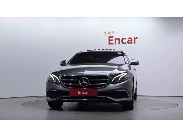 Mercedes-Benz E 250 КАМЕРА| ПОДГРЕВ| ШИБИДАХ| - автомобили, коли, обяви за нови и употребявани 2