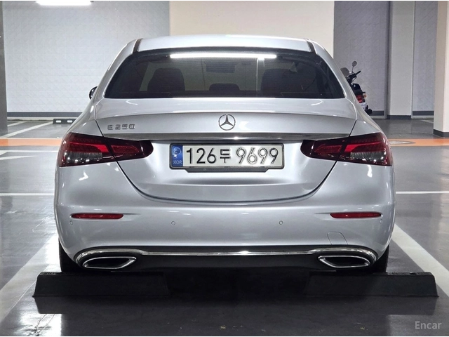 Mercedes-Benz E 250 AVANGARDE* КОЖА* НАВИ* ПАНО* КАМЕРА - автомобили, коли, обяви за нови и употребявани 3