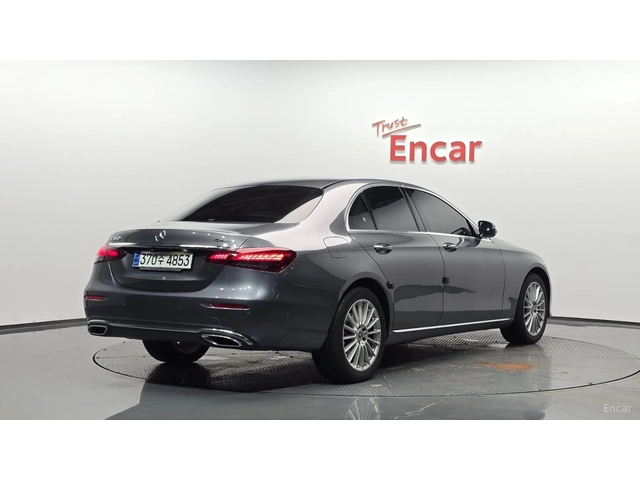 Mercedes-Benz E 250 EXCLUSIVE* КОЖА* НАВИ* ОБДУХВ* ПАНО - автомобили, коли, обяви за нови и употребявани 1
