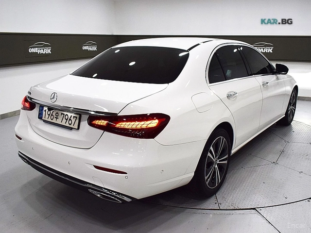 Mercedes-Benz E 250 ПАМЕТ* КАМЕРА* DIGITAL* DISTRONIC* ПОДГРЕВ* ПАНО* - автомобили, коли, обяви за нови и употребявани 2