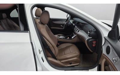 Mercedes-Benz E 250 Avantgarde - автомобили, коли, обяви за нови и употребявани 10