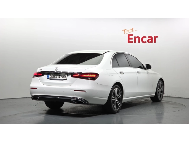 Mercedes-Benz E 250 Avantgarde - автомобили, коли, обяви за нови и употребявани 1