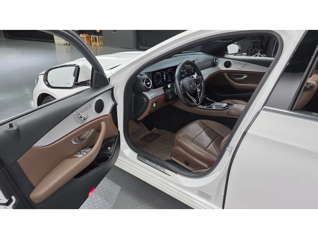 Mercedes-Benz E 250 Avantgarde - автомобили, коли, обяви за нови и употребявани 8