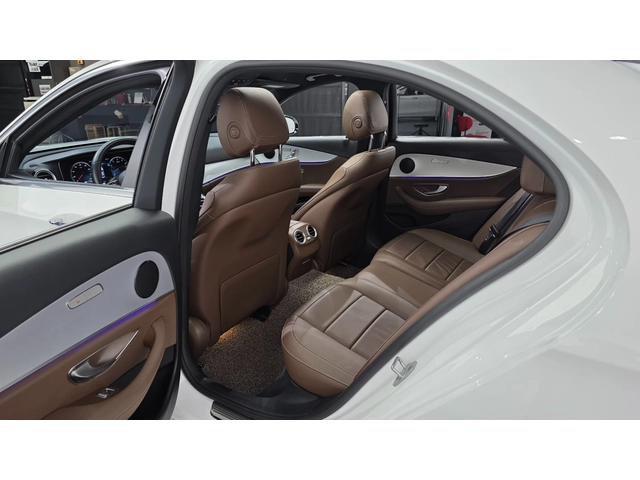 Mercedes-Benz E 250 Avantgarde - автомобили, коли, обяви за нови и употребявани 9