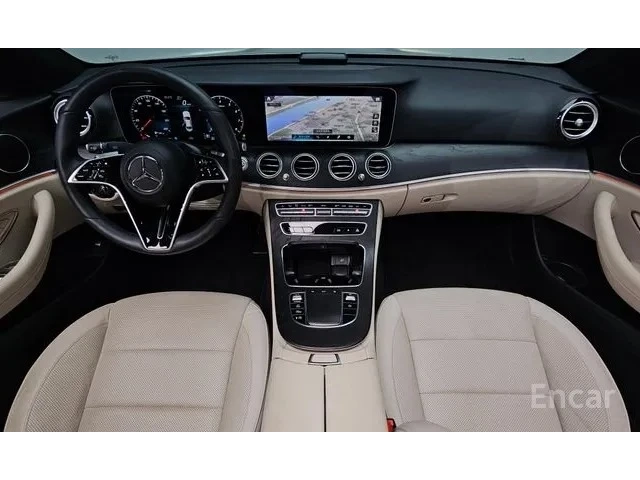 Mercedes-Benz E 250 E250 AMG Line | 360  Камера | HUD | Панорама - автомобили, коли, обяви за нови и употребявани 4