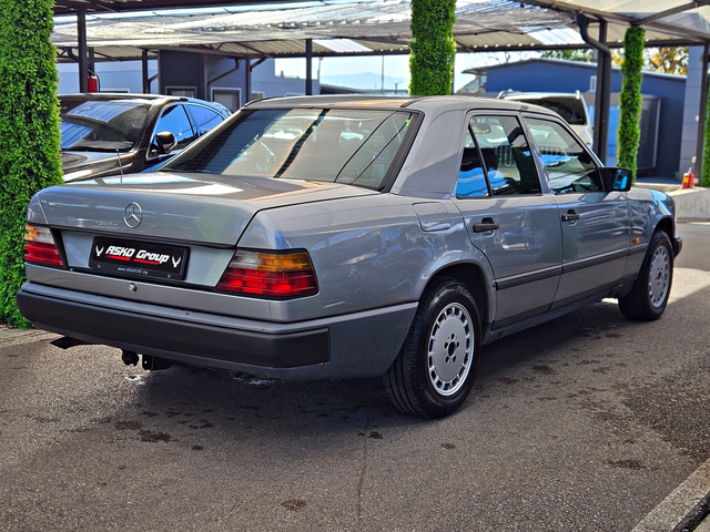 Mercedes-Benz E 260 ГАЗ/CLIMATIC/5 СКОРОСТИ - автомобили, коли, обяви за нови и употребявани 3