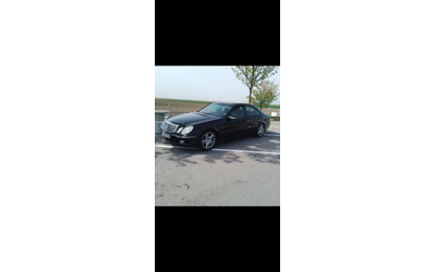 mercedes-benz-e-270-sedan - 0
