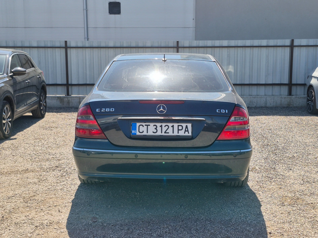 Mercedes-Benz E E - автомобили, коли, обяви за нови и употребявани 6
