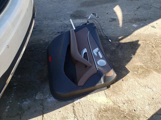 Mercedes-Benz E 300 AMG* BURMESTER* KEYLESS* АВТО КРЕДИТ - автомобили, коли, обяви за нови и употребявани 11