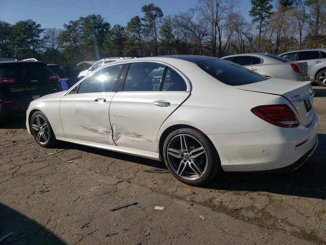 Mercedes-Benz E 300 AMG* BURMESTER* KEYLESS* АВТО КРЕДИТ - автомобили, коли, обяви за нови и употребявани 3