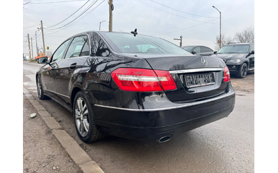 mercedes-benz-e-300 - 4