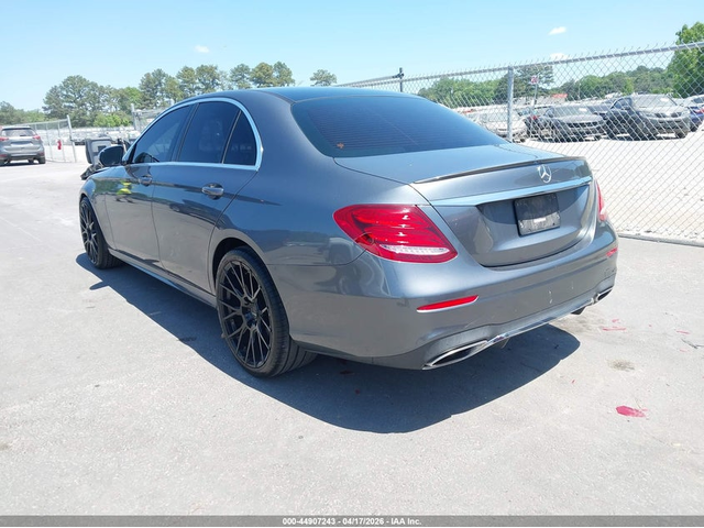 Mercedes-Benz E 300 2.0L I-4 DI, DOHC, VVT, TURBO, 241HP Rear Wheel Drive - автомобили, коли, обяви за нови и употребявани 2