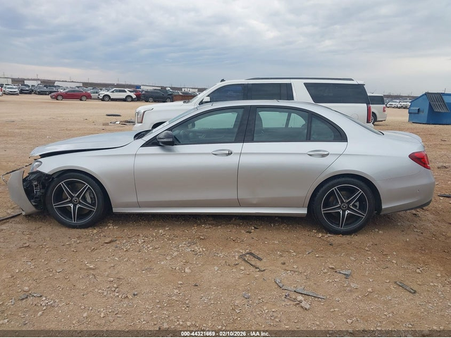 Mercedes-Benz E 300 2.0L I-4 DI, DOHC, VVT, TURBO, 241HP Rear Wheel Drive - автомобили, коли, обяви за нови и употребявани 13