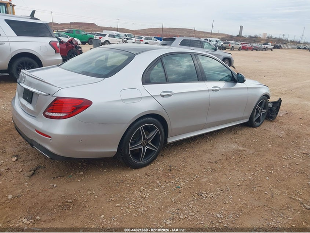 Mercedes-Benz E 300 2.0L I-4 DI, DOHC, VVT, TURBO, 241HP Rear Wheel Drive - автомобили, коли, обяви за нови и употребявани 3