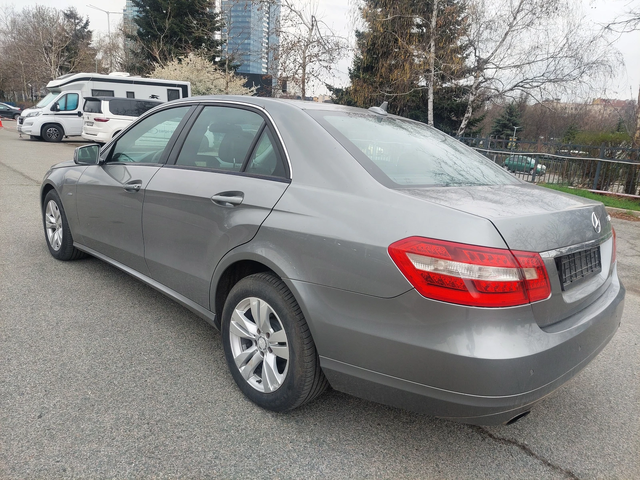 Mercedes-Benz E 300 CDI AUTOMATIC - автомобили, коли, обяви за нови и употребявани 4
